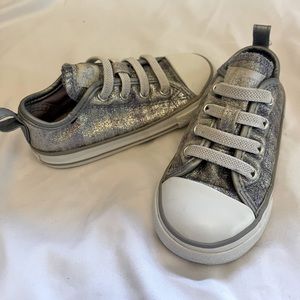 Converse All-Star silver glitter toddler shoes sz 8